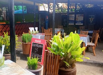 uganda/entebbe/restaurant/kiki-s-restaurant