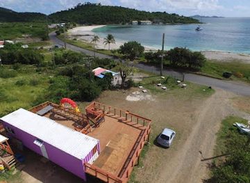 british-virgin-islands/tortola-beaches/restaurant/duck-n-dive