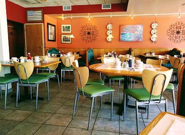 illinois/arlington-heights/restaurant/the-village-grill