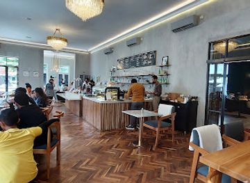 indonesia/surabaya/restaurant/white-house-surabaya-resto-garden-lounge