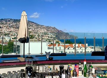 portugal/madeira/restaurant/uva-restaurant-at-the-vine