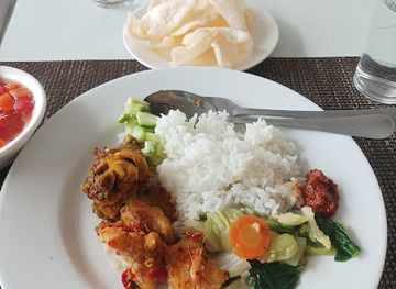 indonesia/sumatra/restaurant/skyline-restaurant-padang