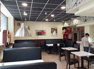 hungary/nyiregyhaza/restaurant/hpc-seven-diner-pub