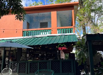 puerto-rico/sierra-de-cayey/restaurant/teta-s
