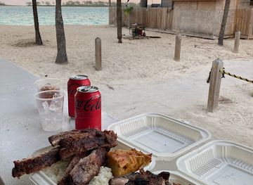 the-bahamas/acklins/restaurant/sonia-s-jerk