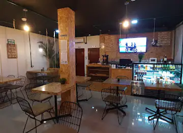 MAVI - Café & Grill