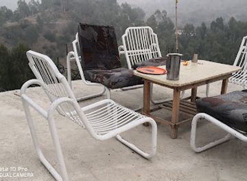 pakistan/khyber-pakhtunkhwa/restaurant/hill-top-restaurant-and-fun-land