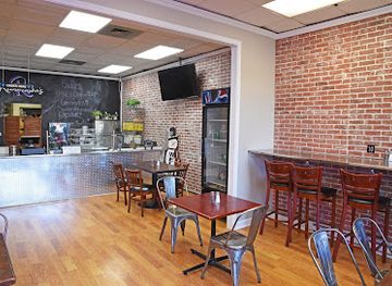 illinois/joliet/restaurant/richardson-s-downtown-sports-bar-and-grill