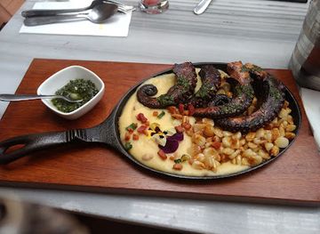 peru/chiclayo-region/restaurant/mona