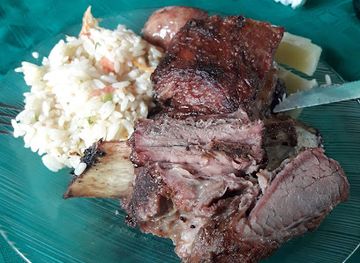 paraguay/villarrica/restaurant/bar-la-robla