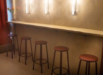 spain/madrid/bar/uba-wine-bar