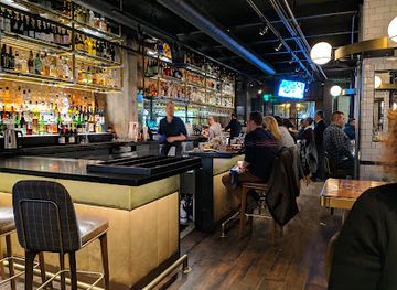 washington/seattle/restaurant/rider