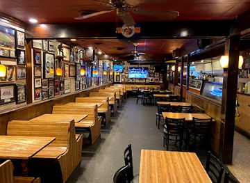 virginia/williamsburg/restaurant/paul-s-deli-restaurant