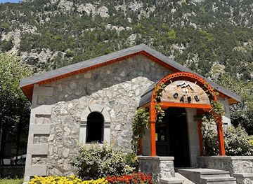 georgia/vardzia/restaurant/cafe-monastery