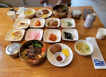 south-korea/jeonju/restaurant/jeondong-ddeokgalbi