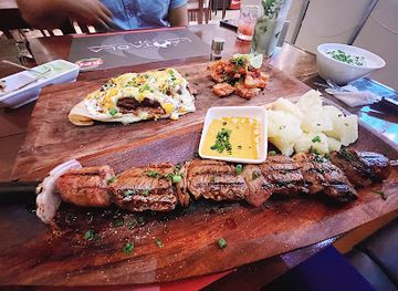 bolivia/santa-cruz-lowlands/restaurant/la-tabla-music-grill