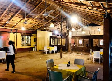 chad/lake-chad/restaurant/layalina