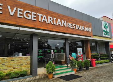 india/alleppey/restaurant/madras-veg-tables-vegetarian-restaurant
