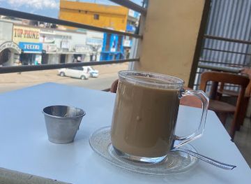 burundi/munyika/restaurant/cup-line