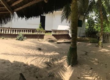 ghana/sefwi/restaurant/sea-side-restaurant