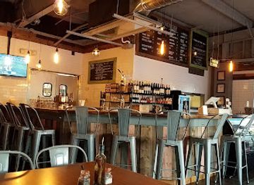 south-carolina/north-charleston/restaurant/momo-riverfront-park