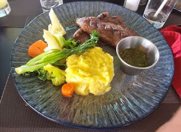 suriname/marienburg/restaurant/meat-us-grill