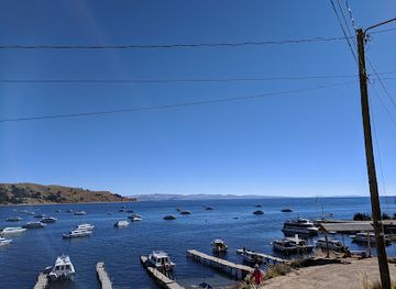 bolivia/lake-titicaca/restaurant/la-orilla