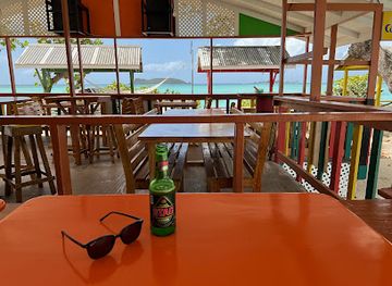 grenada/carriacou-and-petite-martinique/restaurant/hardwood-bar