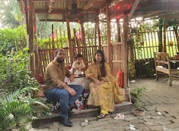 bangladesh/jessore/restaurant/hoichoi-food-zone