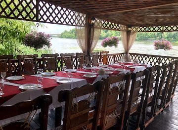ukraine/vinnytsia-region/restaurant/kolyba-nad-buhom