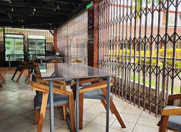 zambia/livingstone/restaurant/makai-bar-and-restaurant