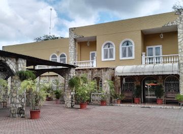 ecuador/santa-elena-region/restaurant/hacienda-el-castillo