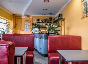 latvia/liepaja/restaurant/kafejnica-lira