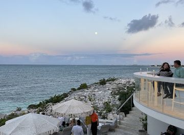 turks-and-caicos-islands/babalua-beach/restaurant/cave-bar