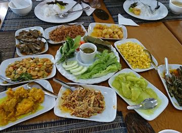 myanmar-burma/lower-myanmar/restaurant/golden-palace-myanmar-restaurant