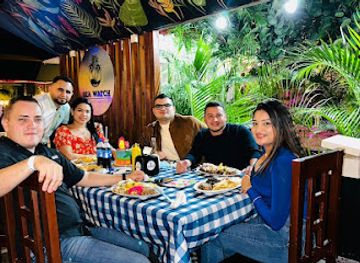 honduras/la-ceiba/restaurant/sea-watch