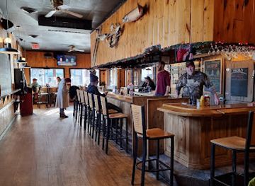 minnesota/ely/restaurant/boathouse-brewpub-restaurant