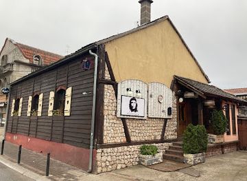 serbia/pomoravlje/restaurant/revolucija-cafe-bar-i-restoran