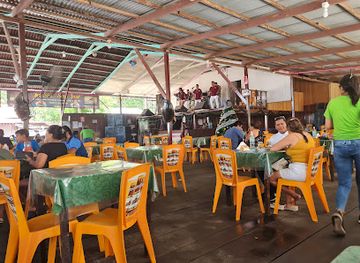 peru/ucayali/restaurant/balsa-turistica-anaconda