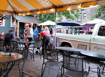 illinois/berwyn/restaurant/babygold-barbecue