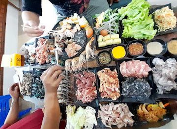 myanmar-burma/kyaiktiyo-pagoda/restaurant/golden-butterfly-coffee-pub