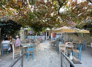 cyprus/machairas-forest/restaurant/coffee-yard-cafe-restaurant