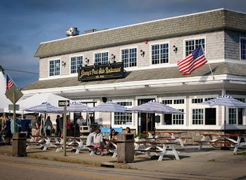 rhode-island/narragansett-bay/restaurant/jimmy-s-port-side
