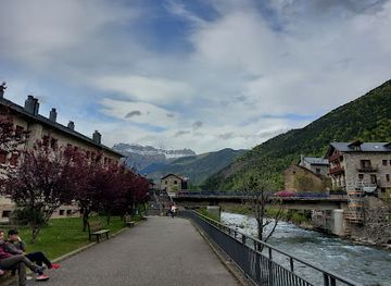 spain/ordesa-y-monte-perdido-national-park/restaurant/la-lola-de-ordesa