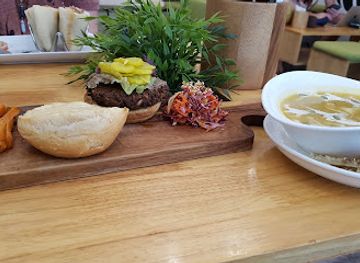 myanmar-burma/yangon/restaurant/nourish-cafe-yangon