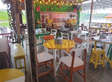 indonesia/central-papua/restaurant/pondok-apung-tomarokai-pat