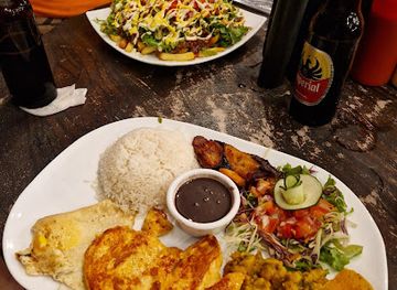 costa-rica/sarapiqui/restaurant/salchis-restaurante