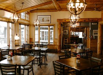 minnesota/lake-superior/restaurant/rustic-inn-cafe