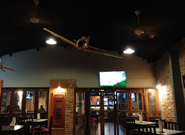 bolivia/santa-cruz-lowlands/restaurant/aviator