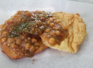 trinidad-and-tobago/princes-town/restaurant/ali-s-doubles